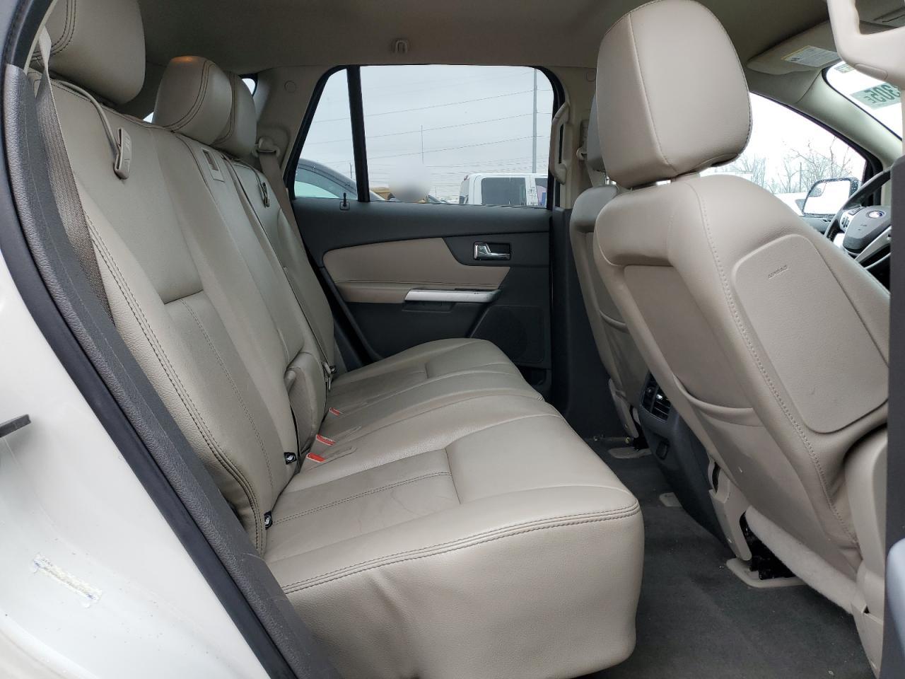 2013 Ford Edge - Image 11