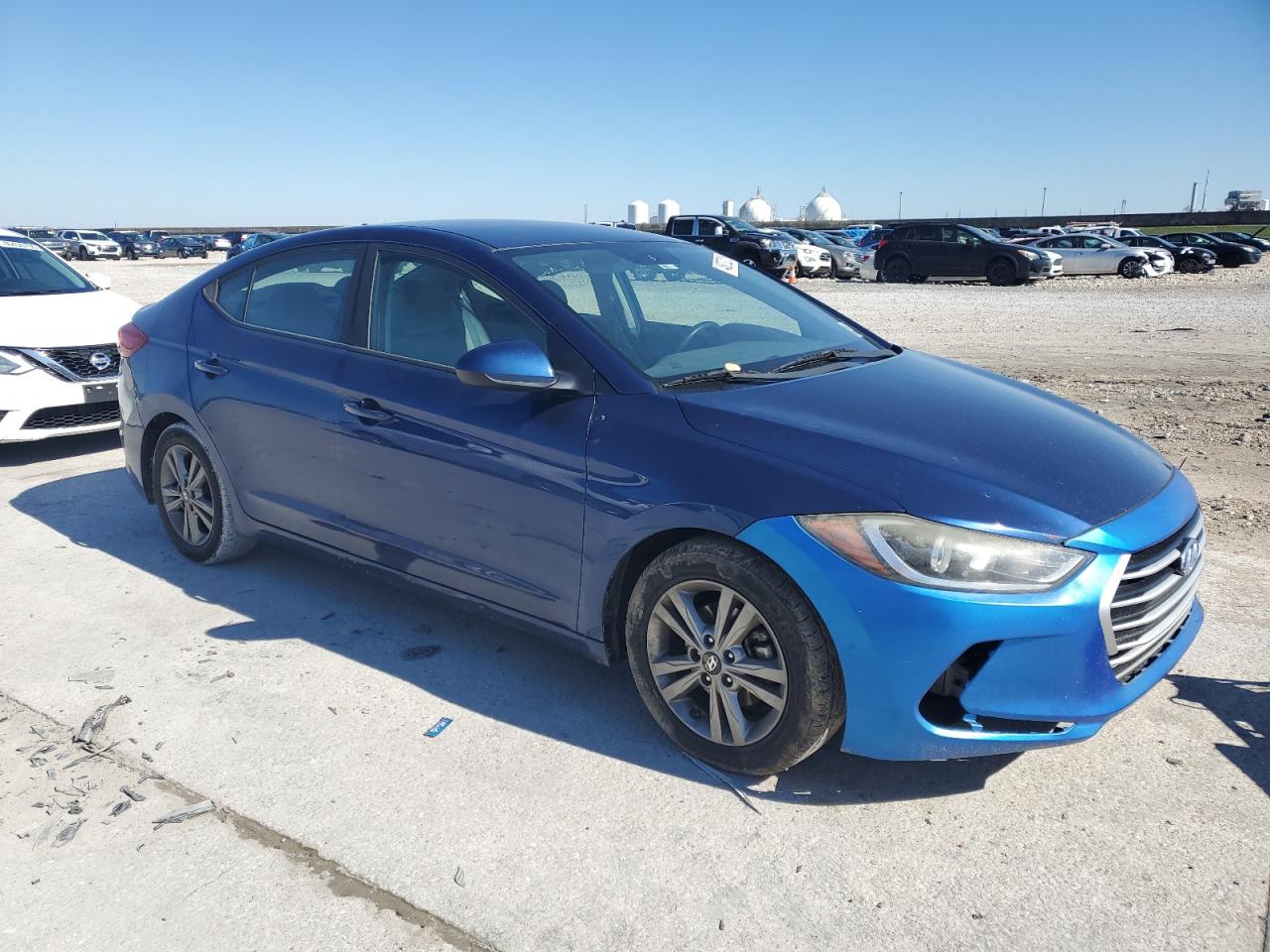 2017 Hyundai Elantra - Image 4