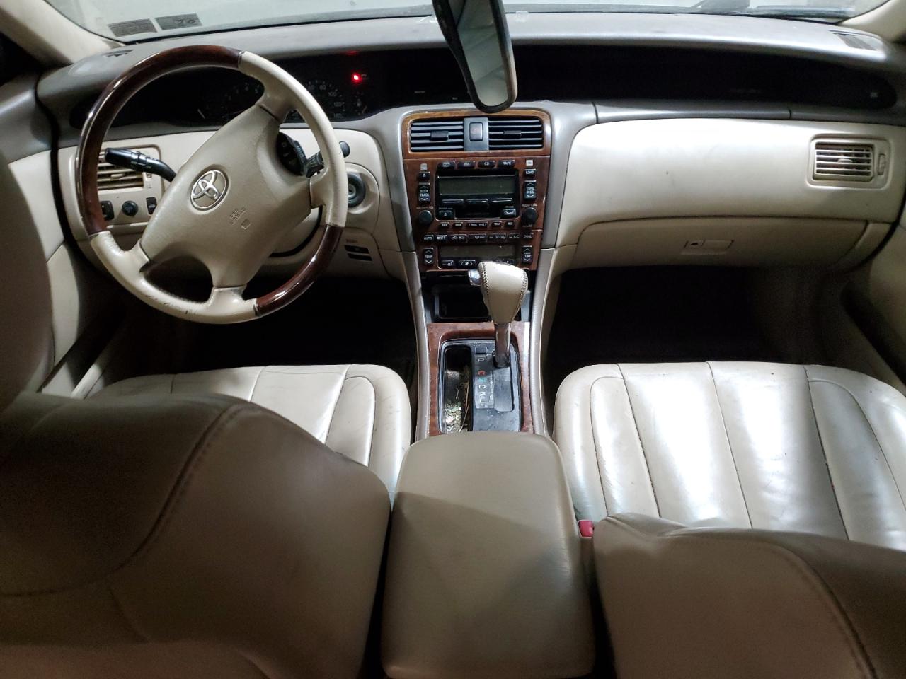 2004 Toyota Avalon - Image 8