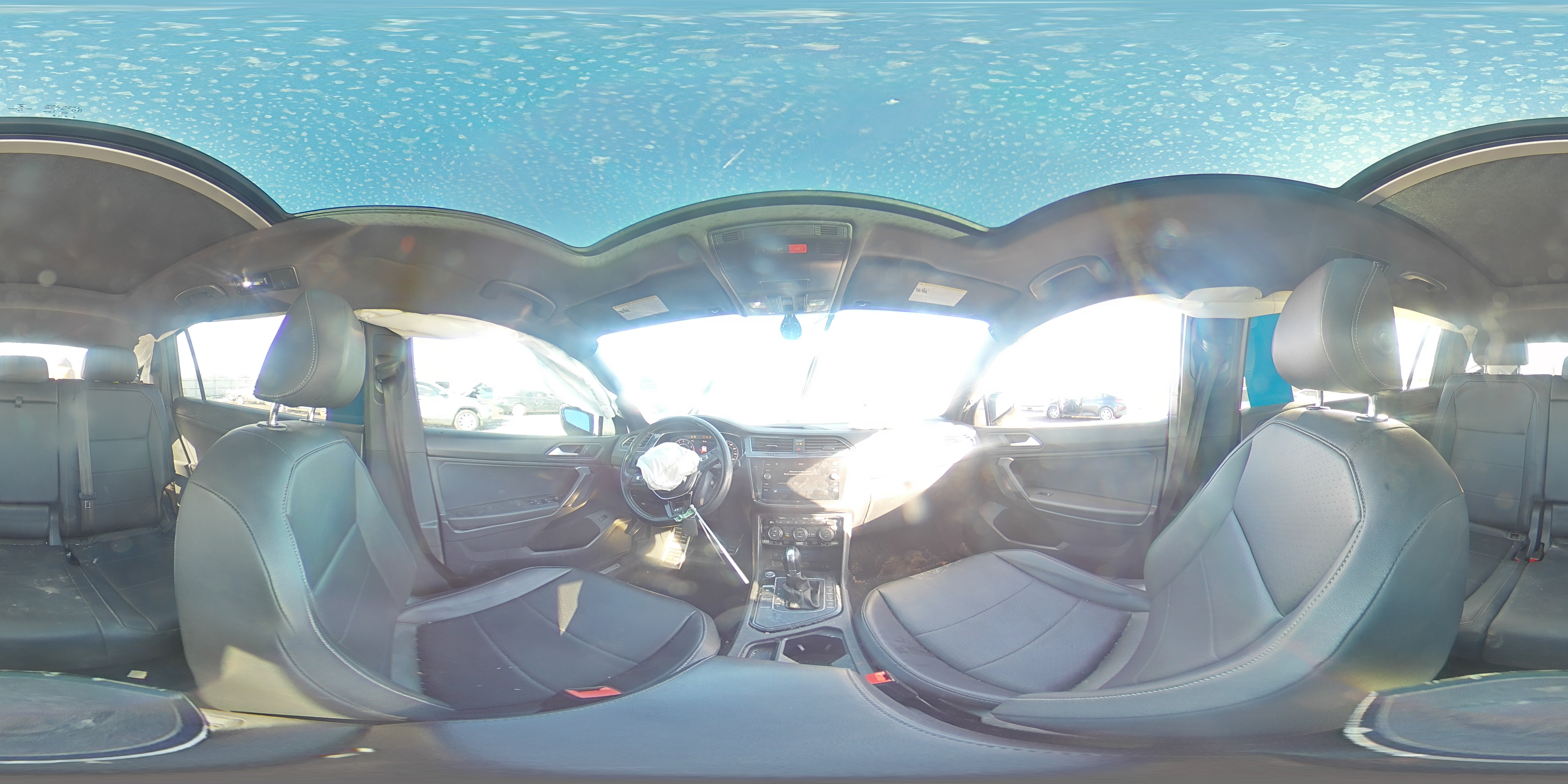 2019 Volkswagen Tiguan - Image 13