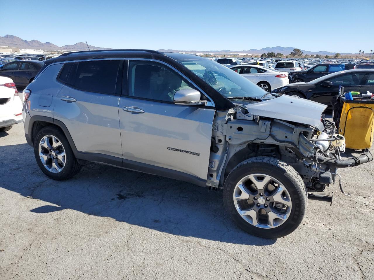 2020 Jeep Compass - Image 4