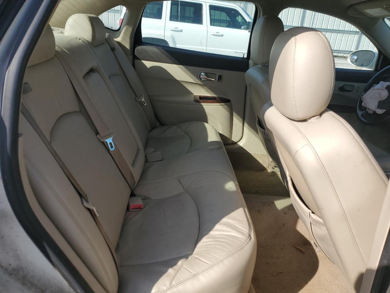 2009 Buick LaCrosse - Image 11