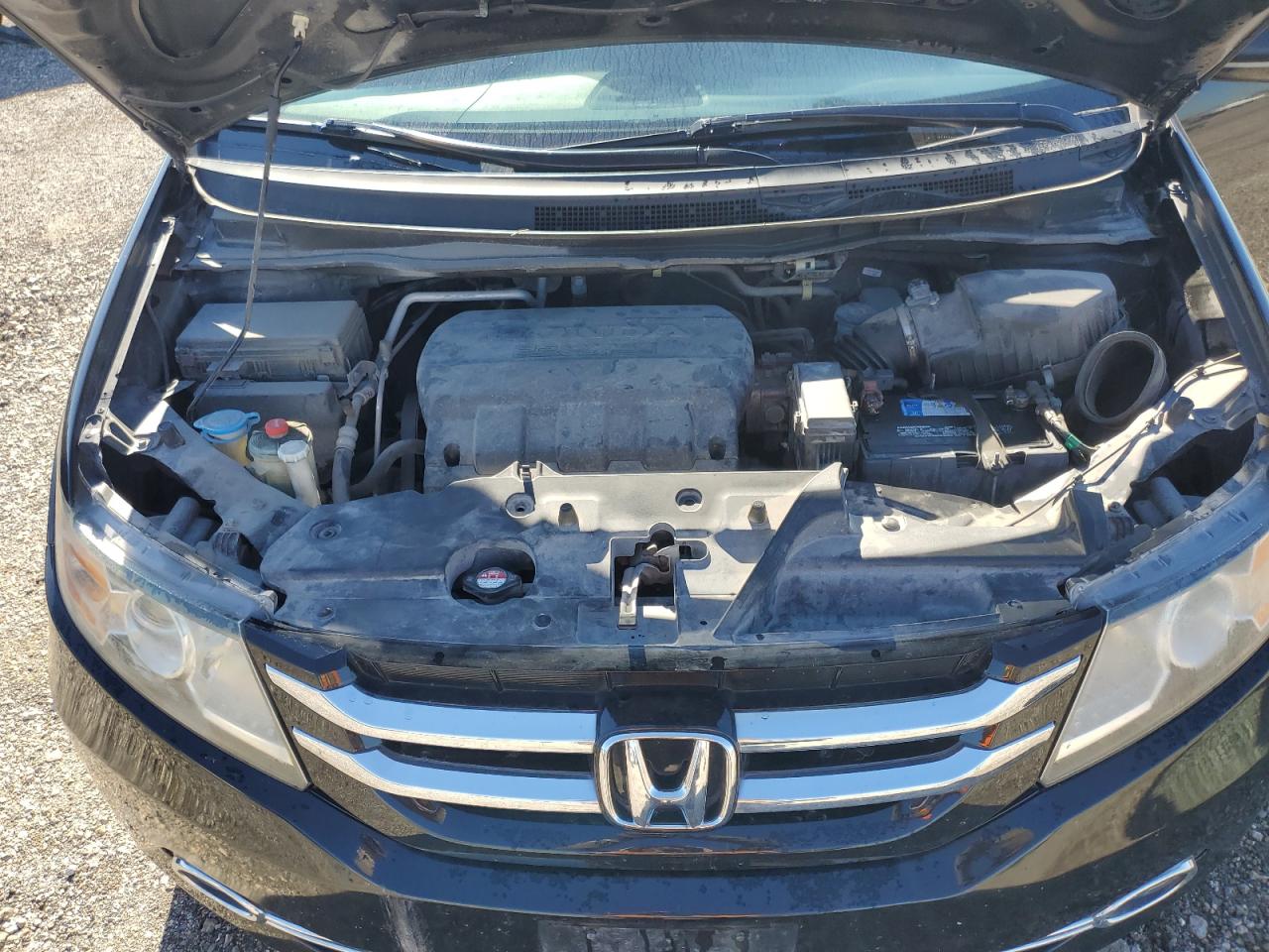2015 Honda Odyssey - Image 12