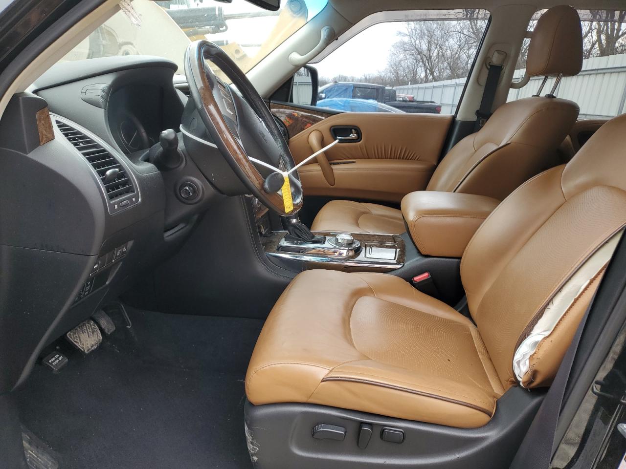 2016 Infiniti QX80 - Image 7