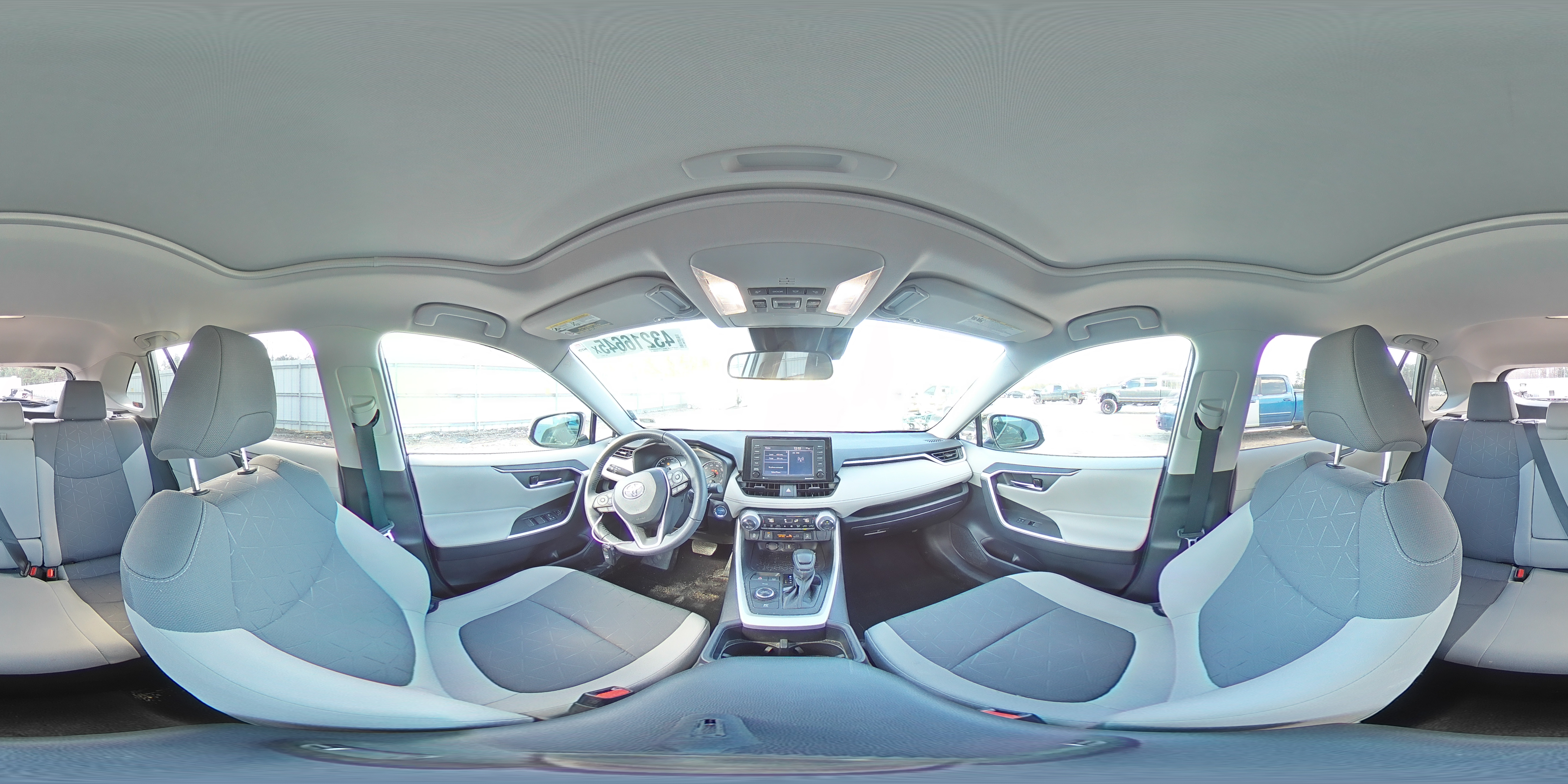 2022 Toyota RAV 4 - Image 13