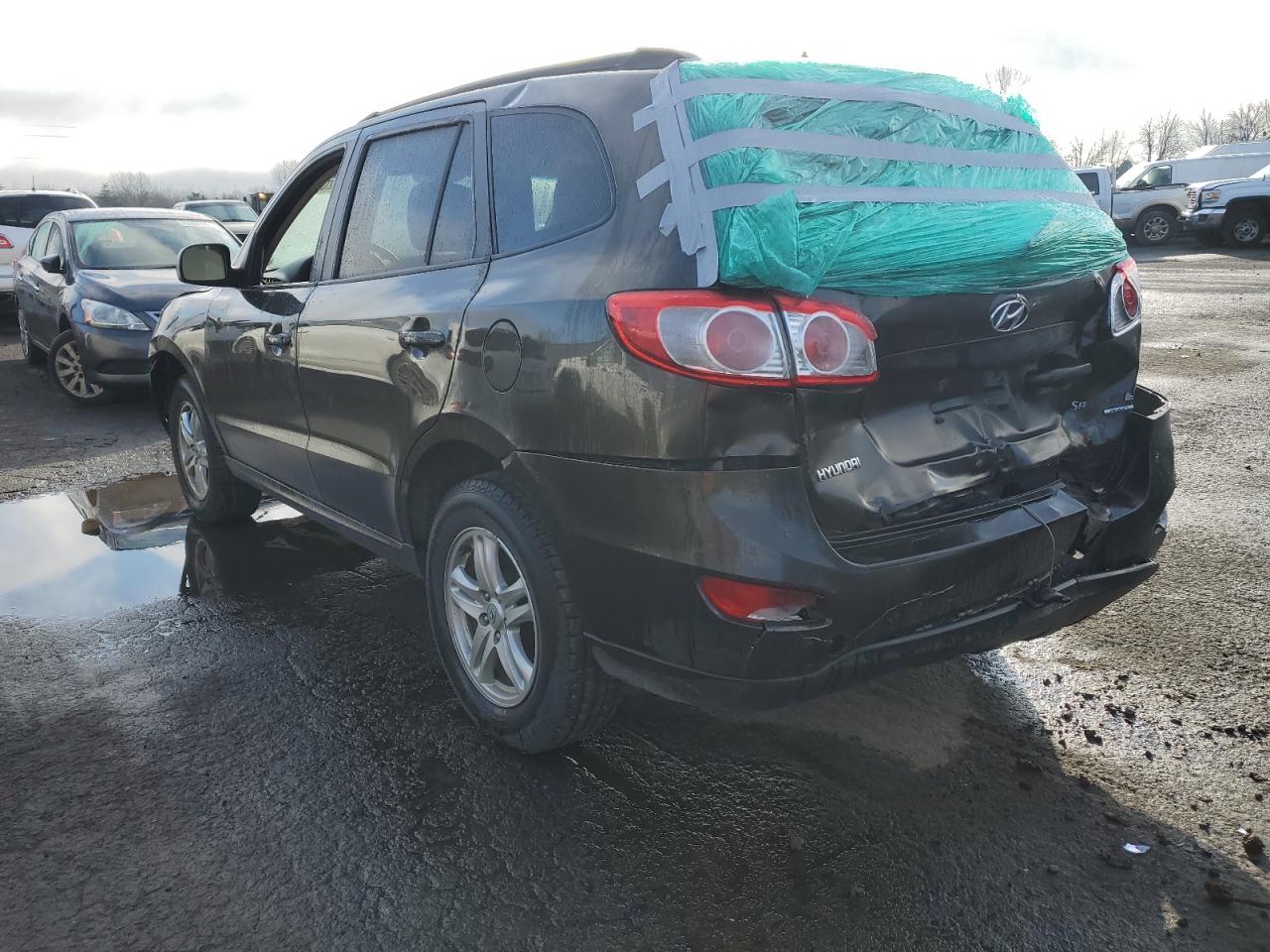 2011 Hyundai Santa Fe - Image 2