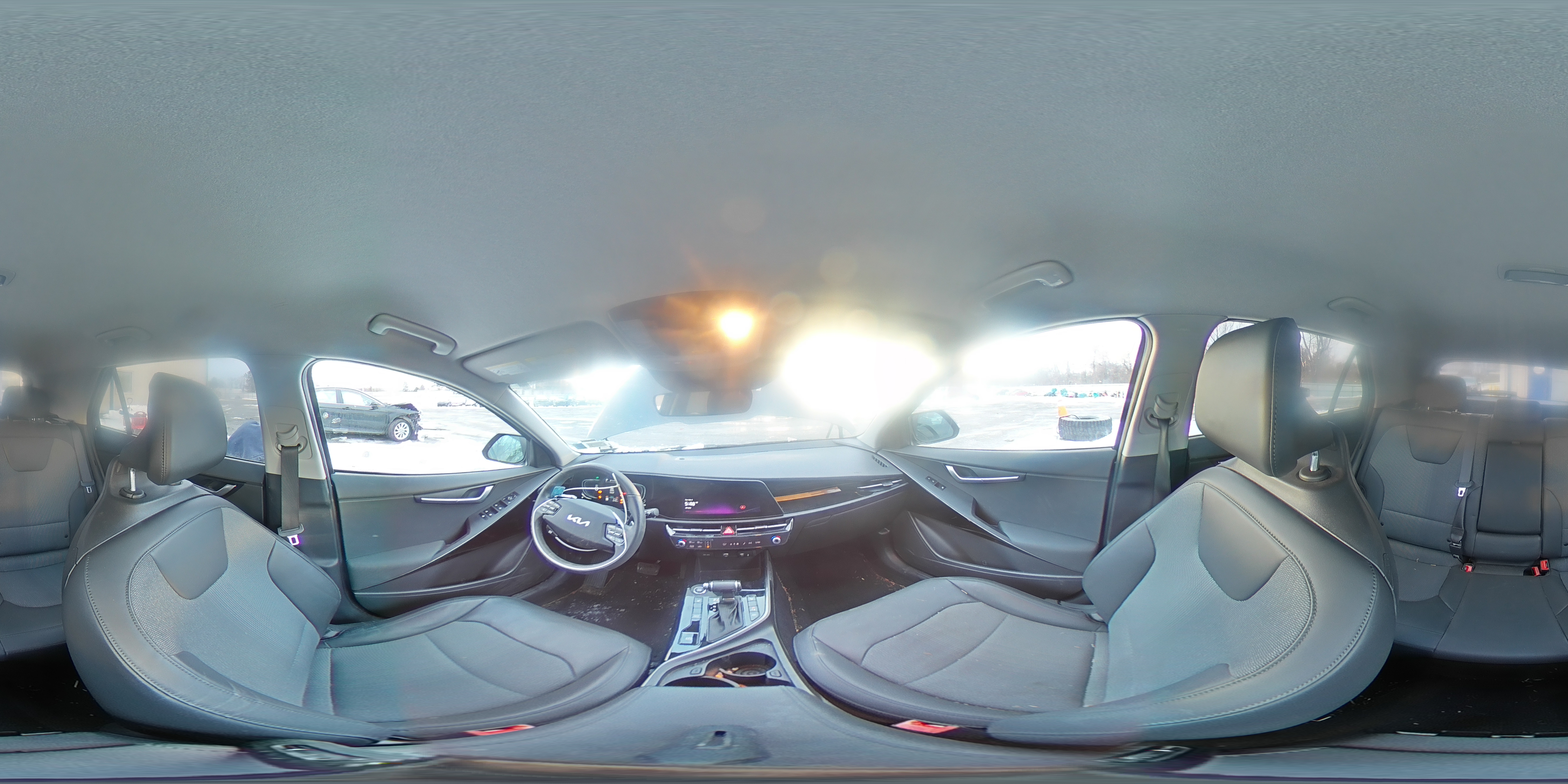 2023 Kia Niro - Image 14