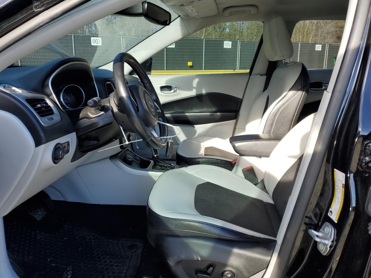 2020 Jeep Compass - Image 7