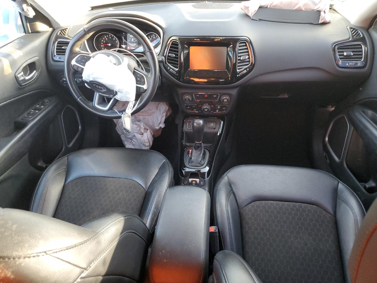 2020 Jeep Compass - Image 8