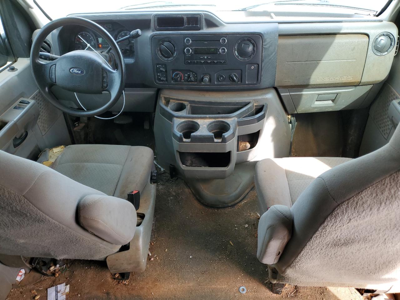 2011 Ford Econoline - Image 8