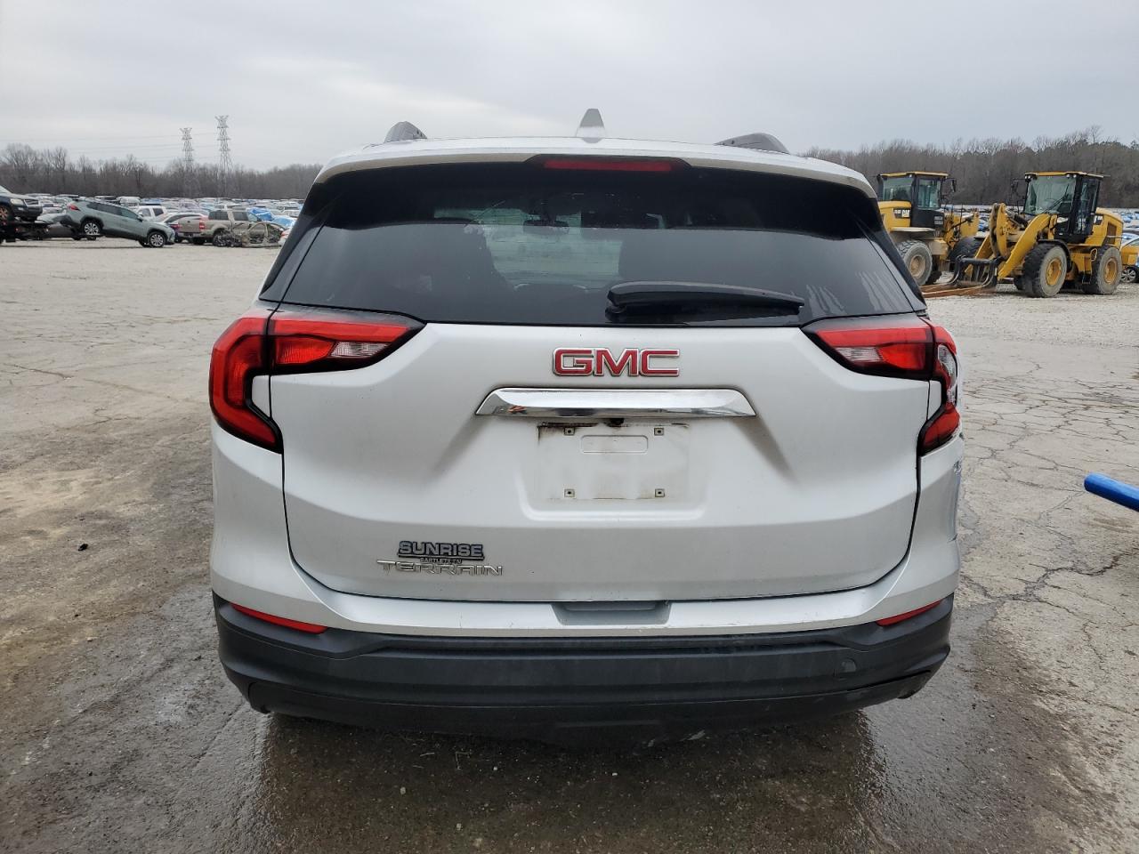 2018 GMC Terrain - Image 6