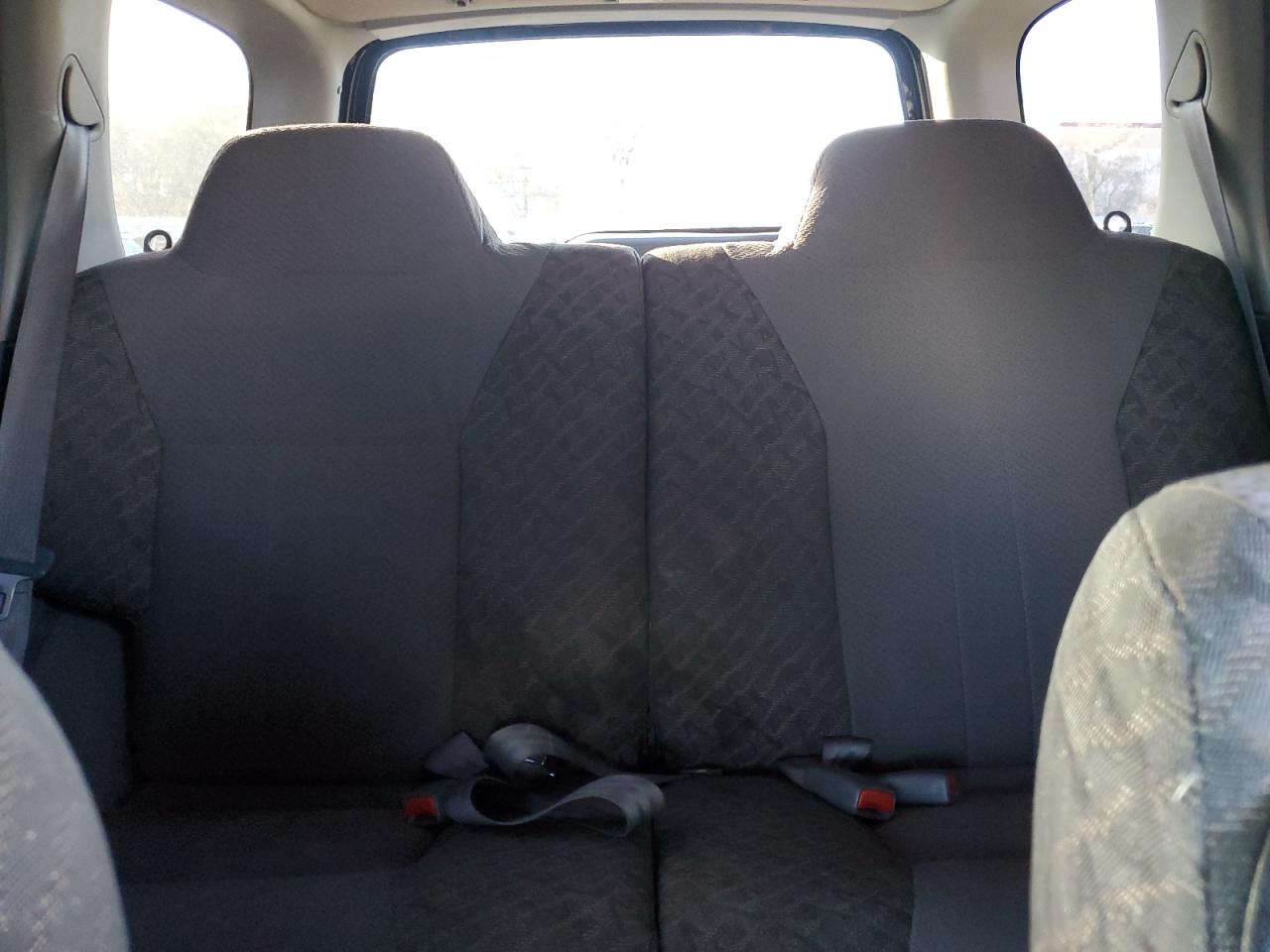 2001 Nissan XTerra - Image 10
