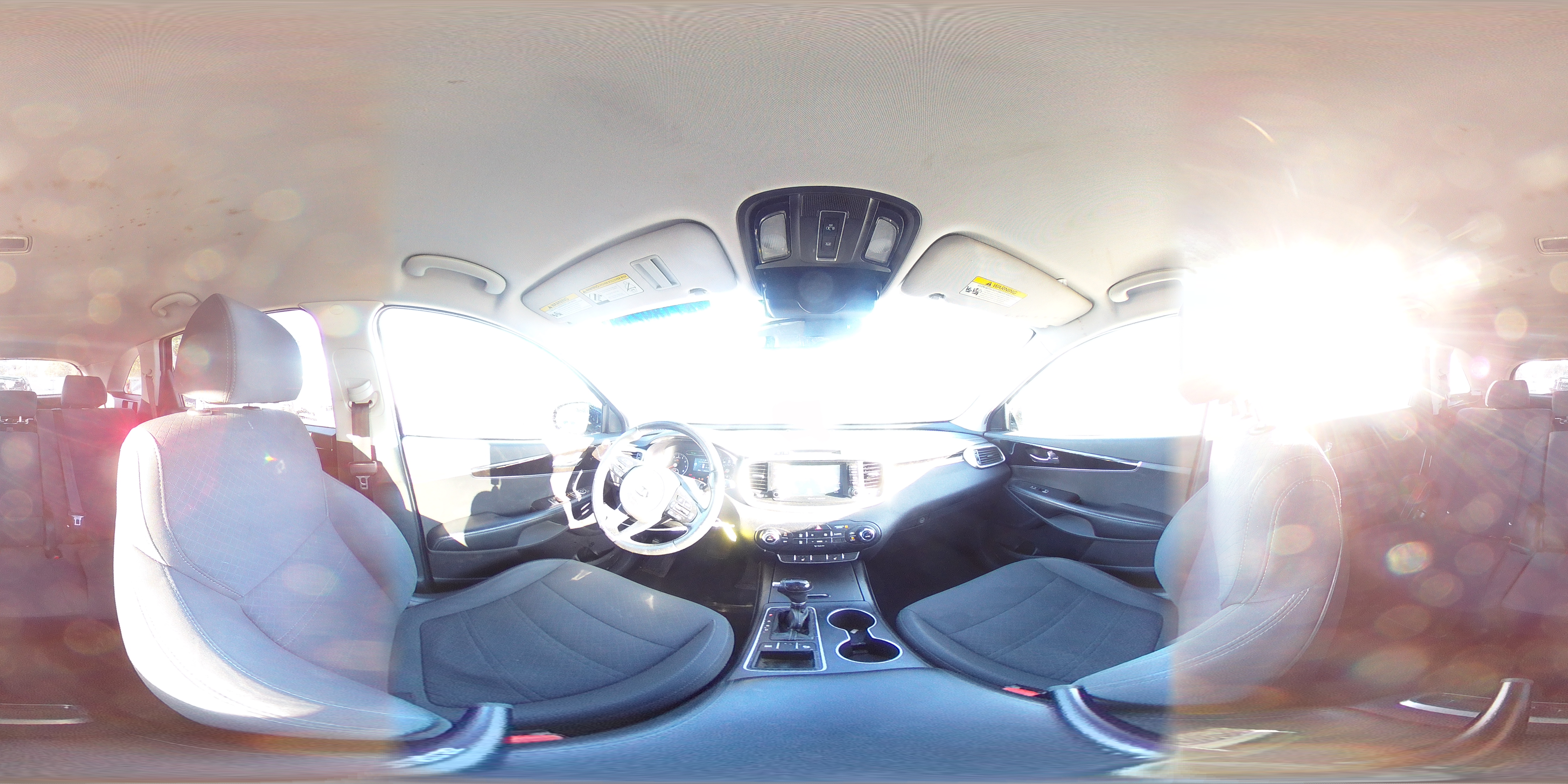 2018 Kia Sorento - Image 16