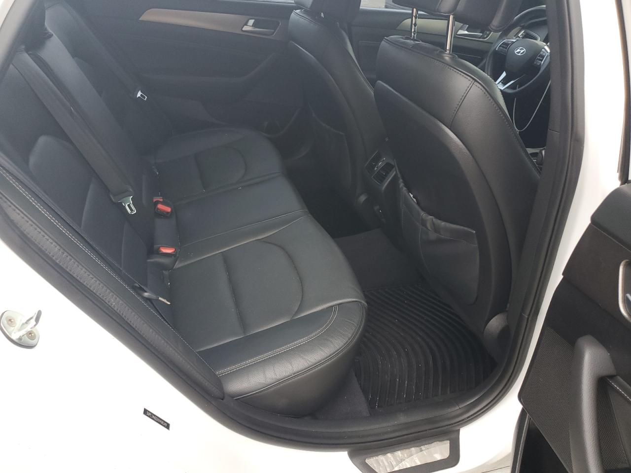 2017 Hyundai Sonata - Image 10