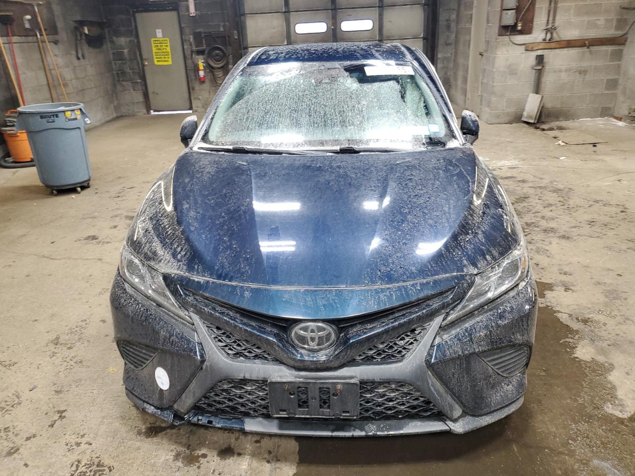 2018 Toyota Camry - Image 5