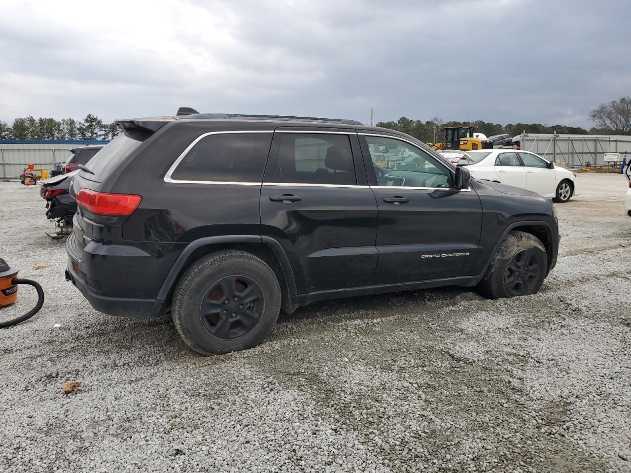 2015 Jeep Grand Cherokee - Image 3