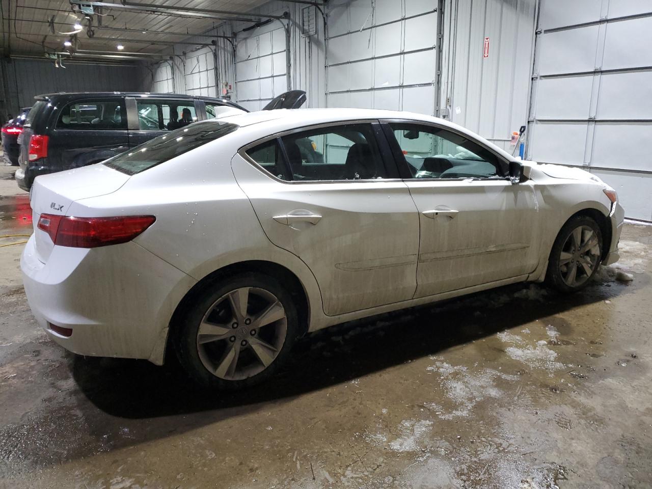 2013 Acura ILX - Image 3
