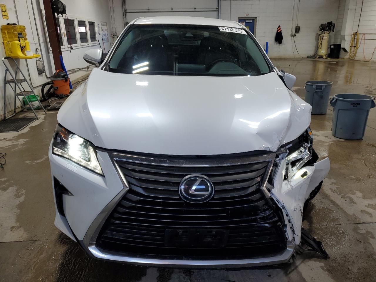 2017 Lexus RX - Image 5