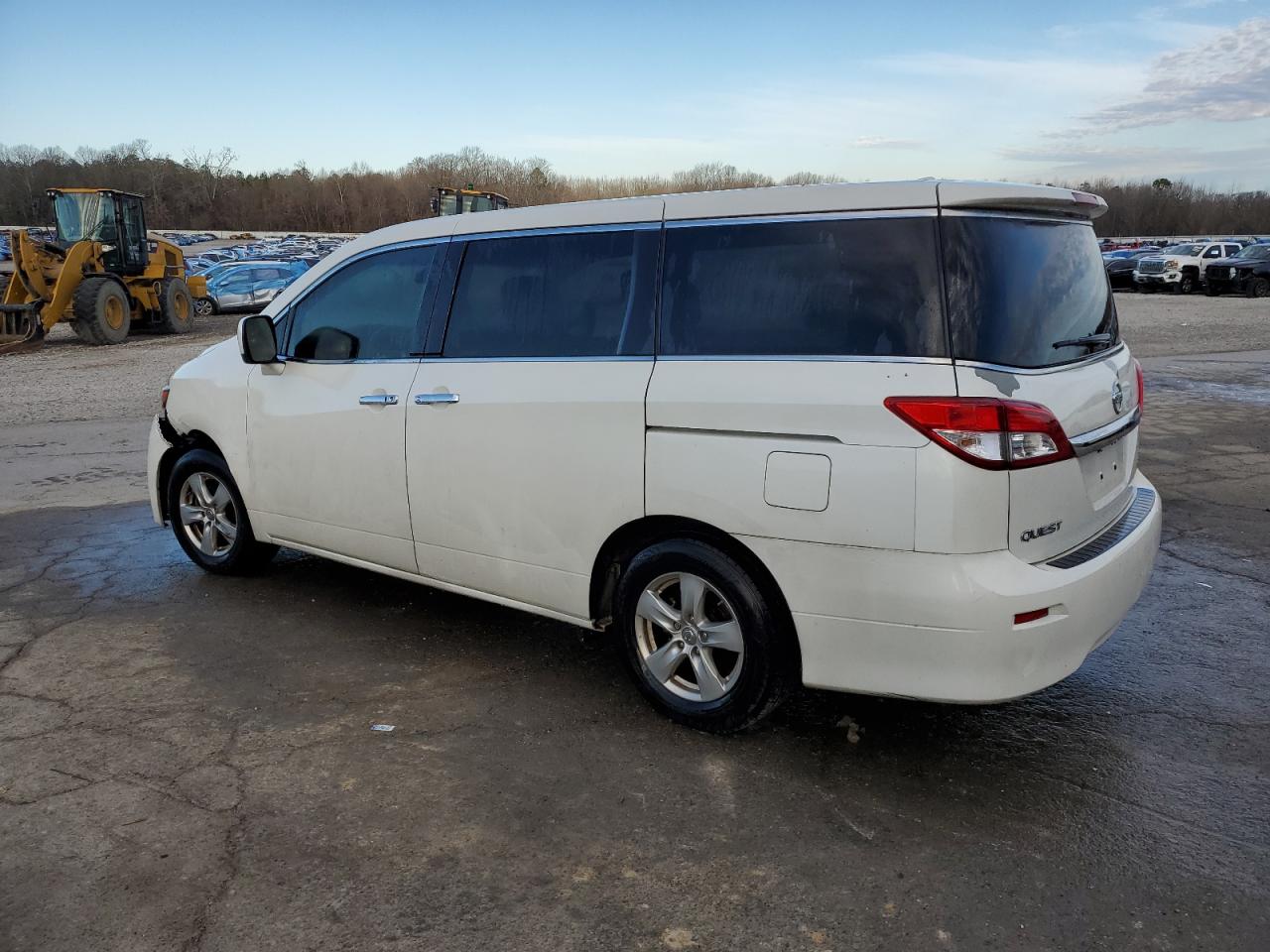 2013 Nissan Quest - Image 2