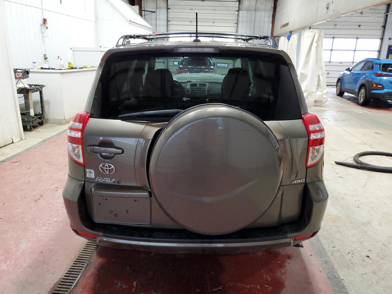 2012 Toyota RAV 4 - Image 6