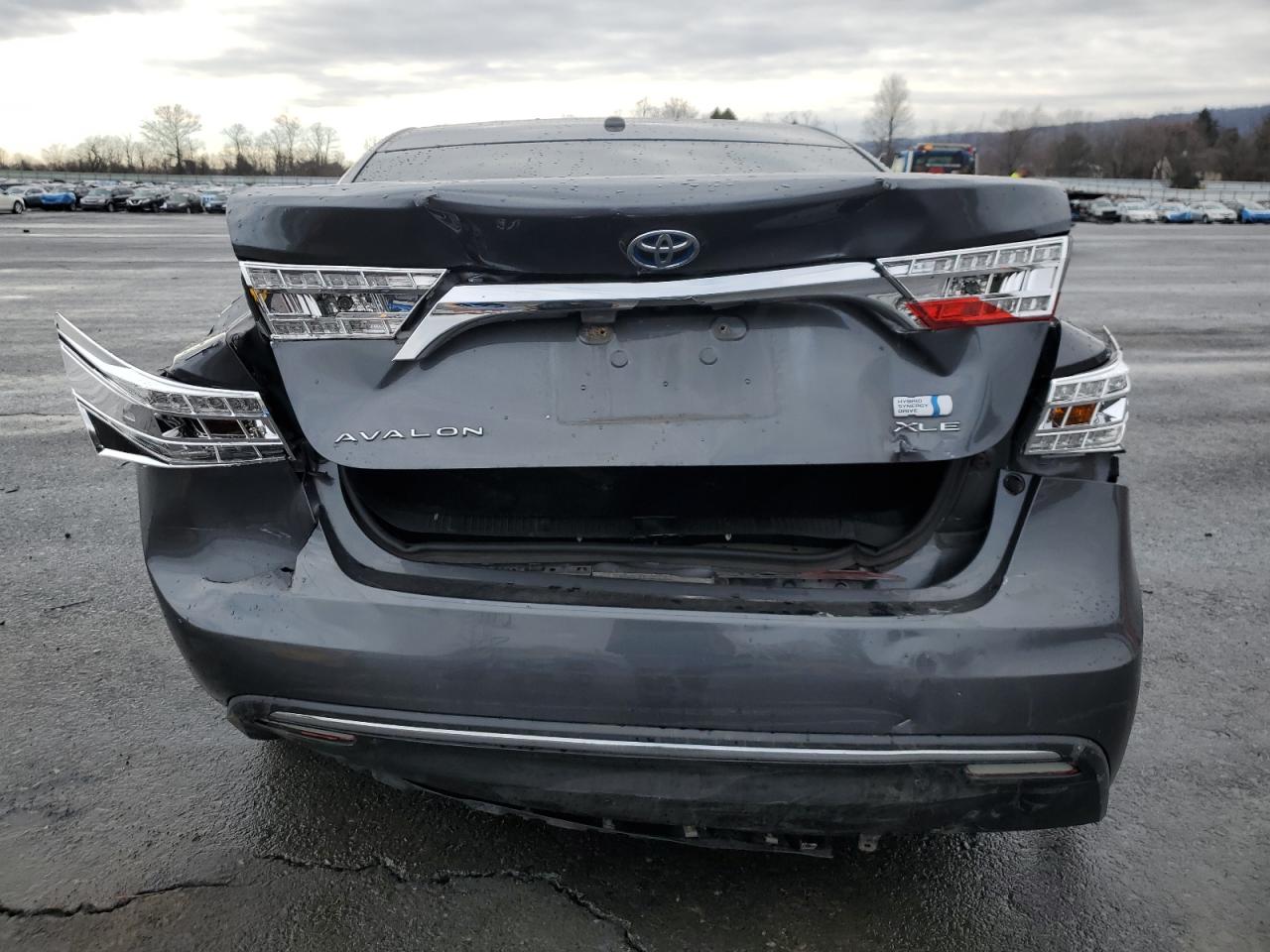 2013 Toyota Avalon - Image 6