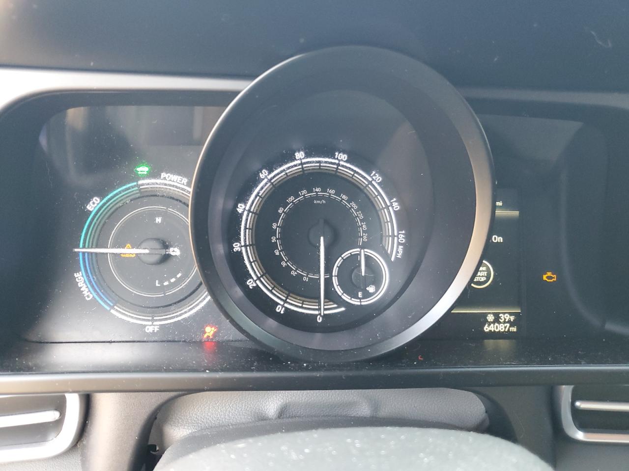 2023 Hyundai Elantra - Image 9