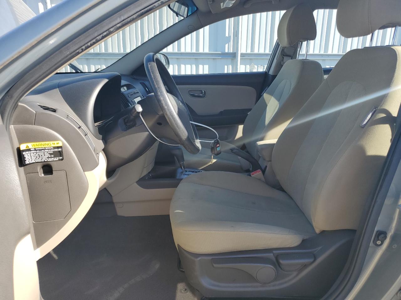 2010 Hyundai Elantra - Image 7