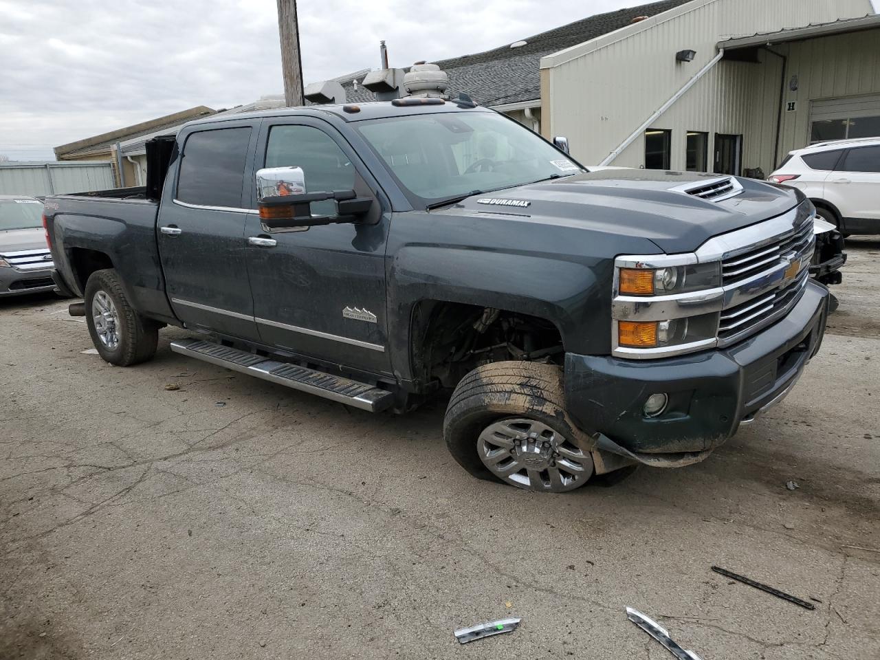 2017 Chevrolet Silverado - Image 4