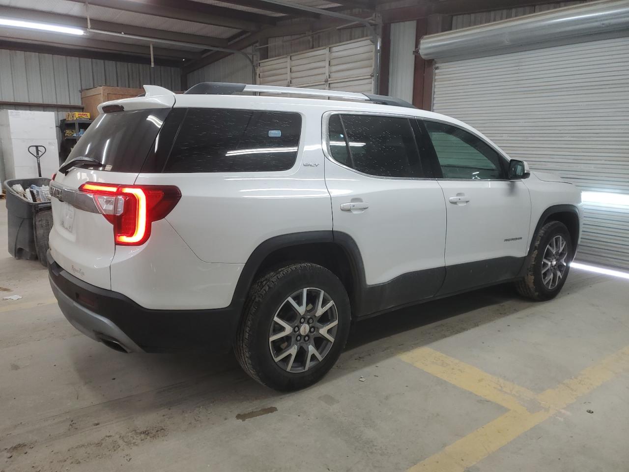 2021 GMC Acadia - Image 3