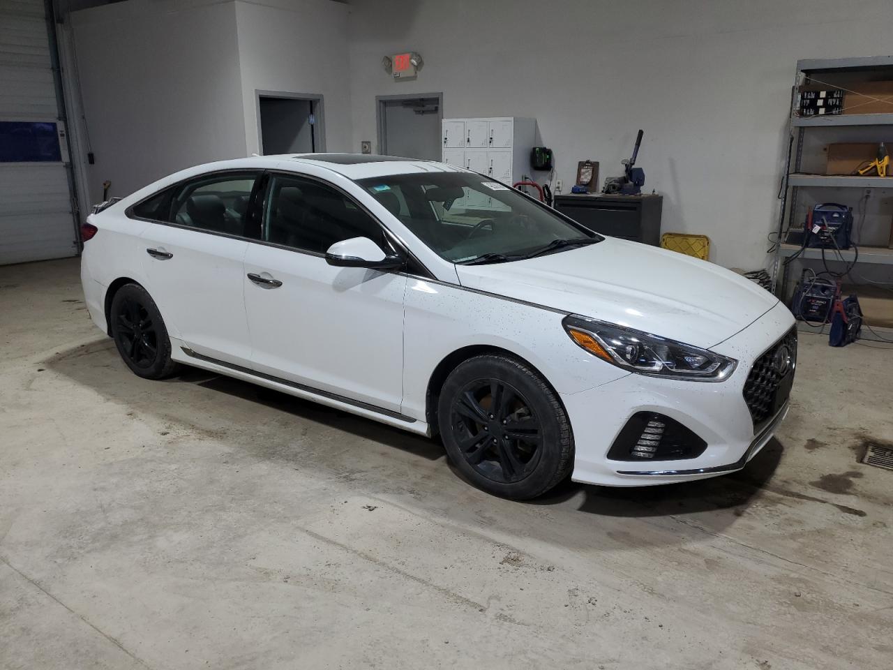 2018 Hyundai Sonata - Image 4