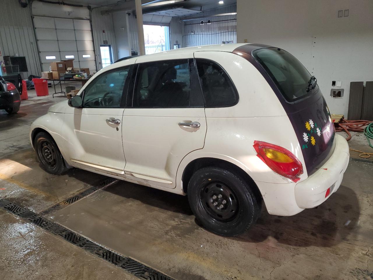 2004 Chrysler PT Cruiser - Image 2