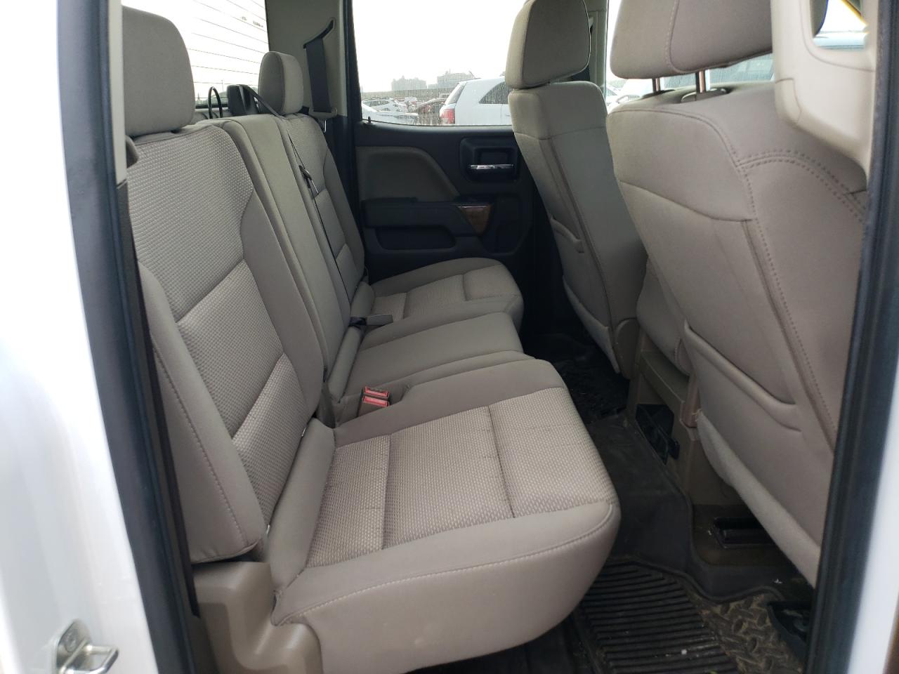 2017 GMC Sierra - Image 10