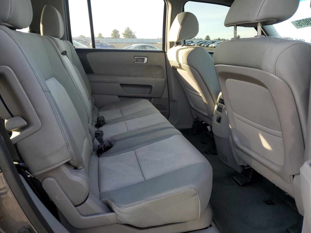 2014 Honda Pilot - Image 11