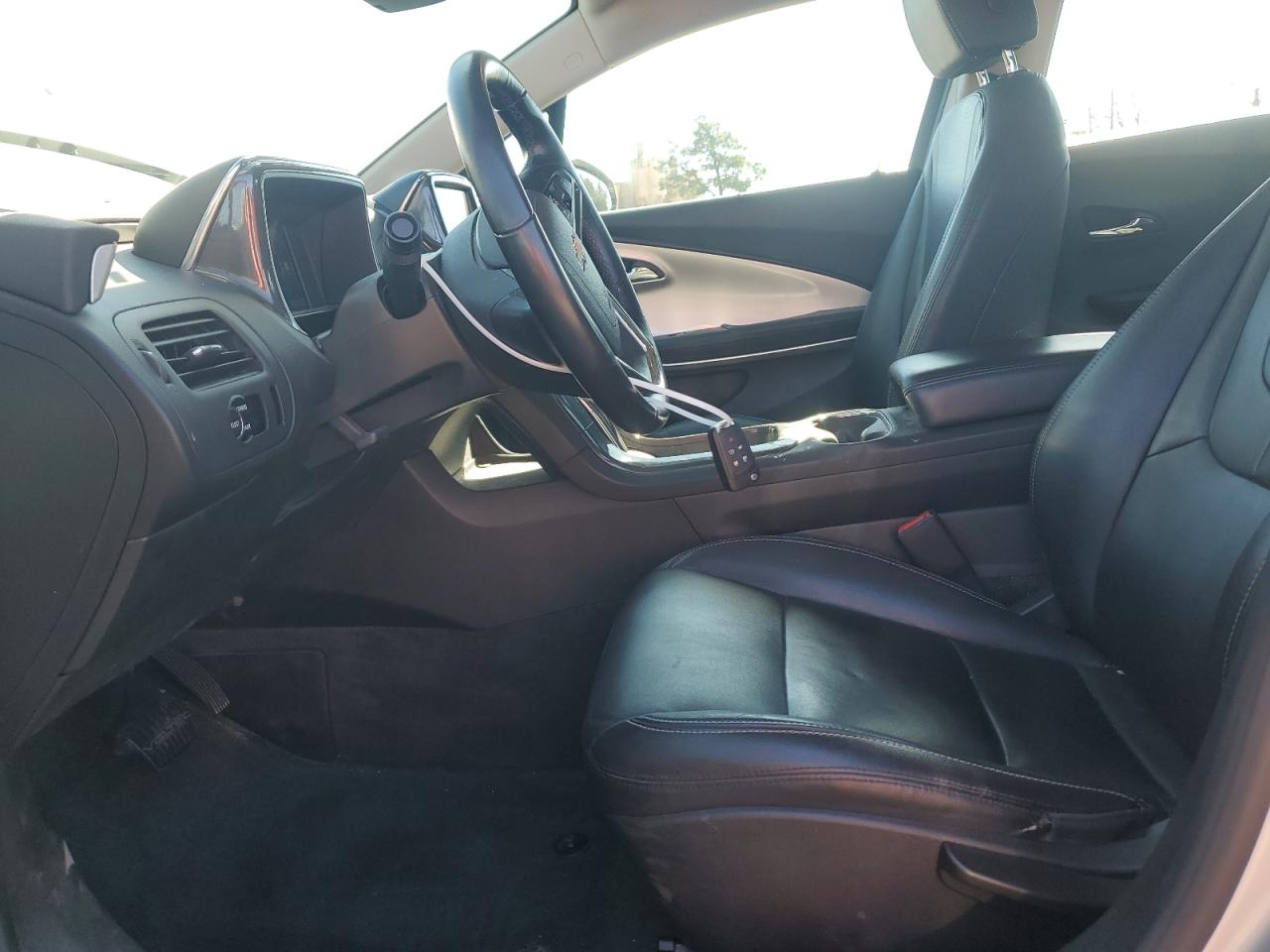 2013 Chevrolet Volt - Image 7