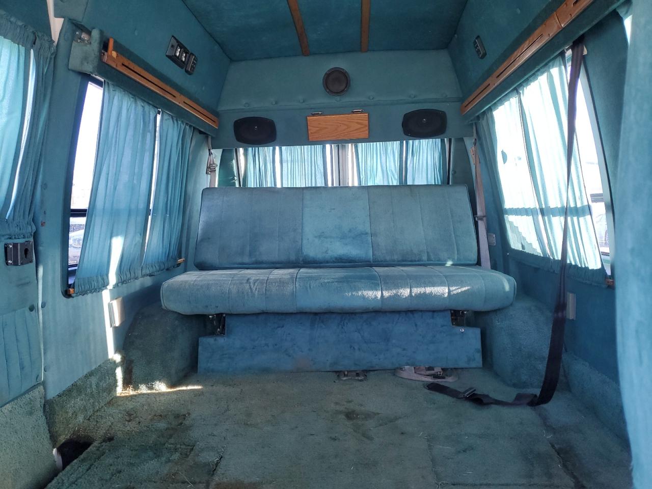 1994 Chevrolet Van - Image 10