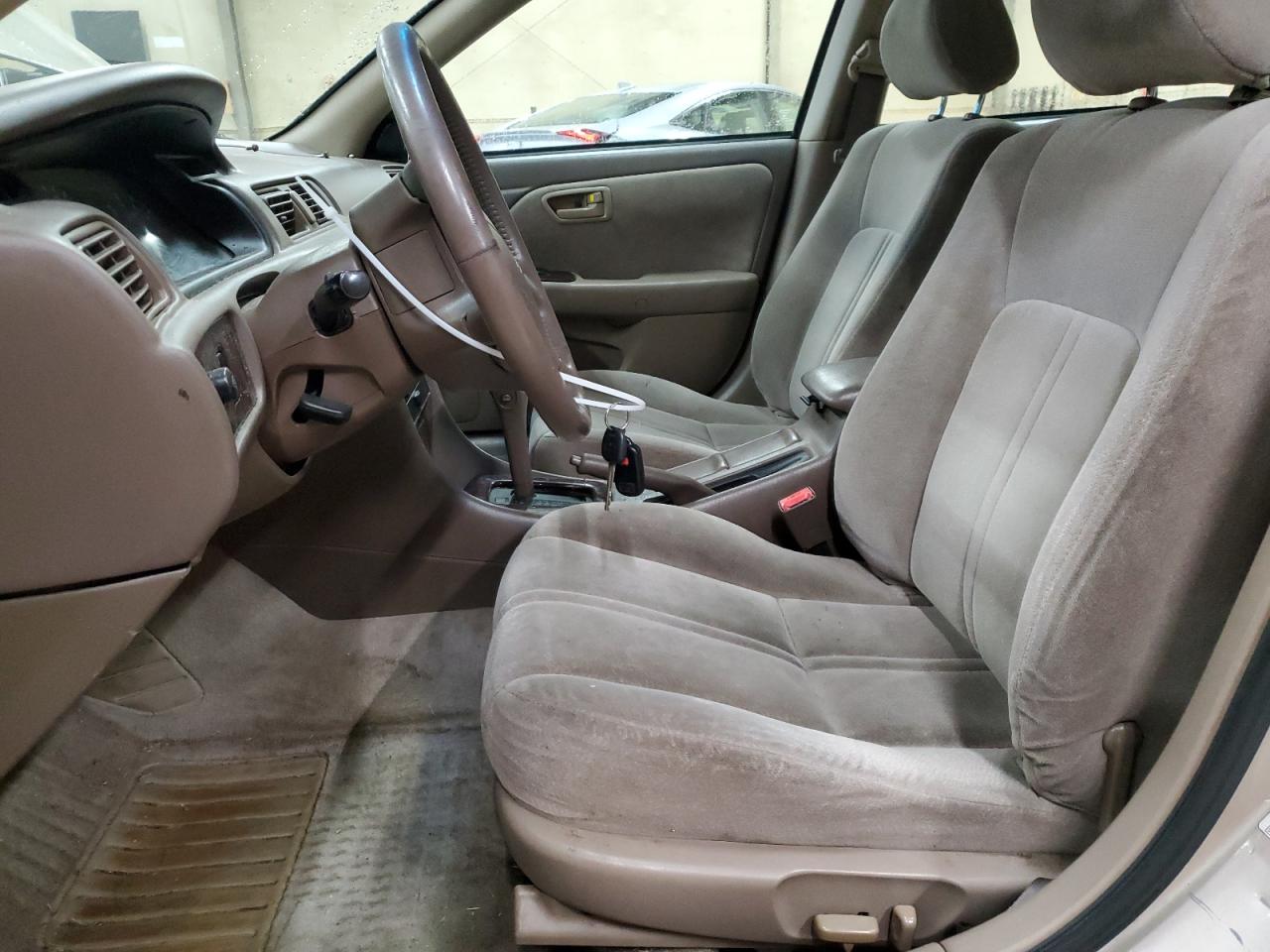 2000 Toyota Camry - Image 7