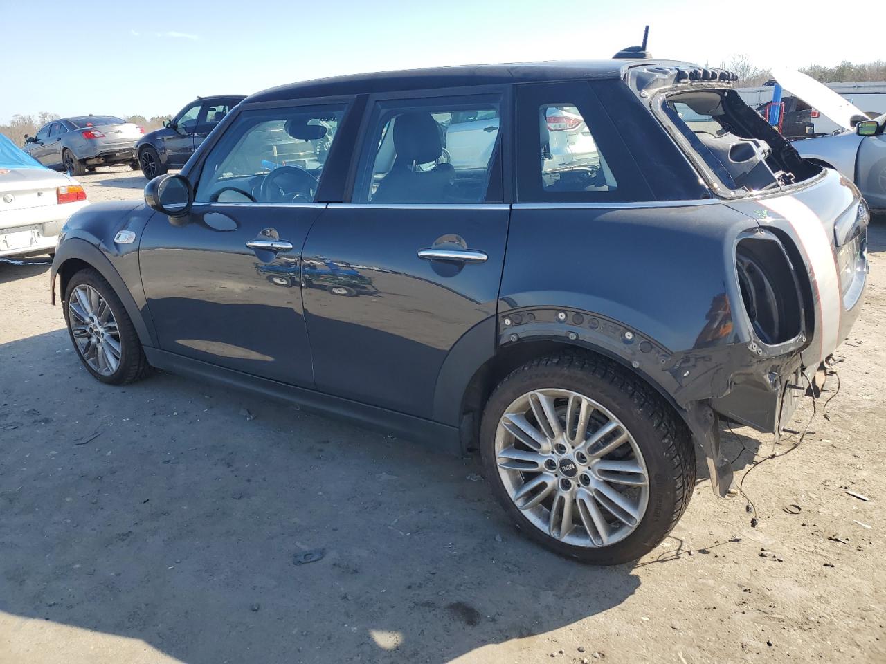 2019 MINI Cooper - Image 2