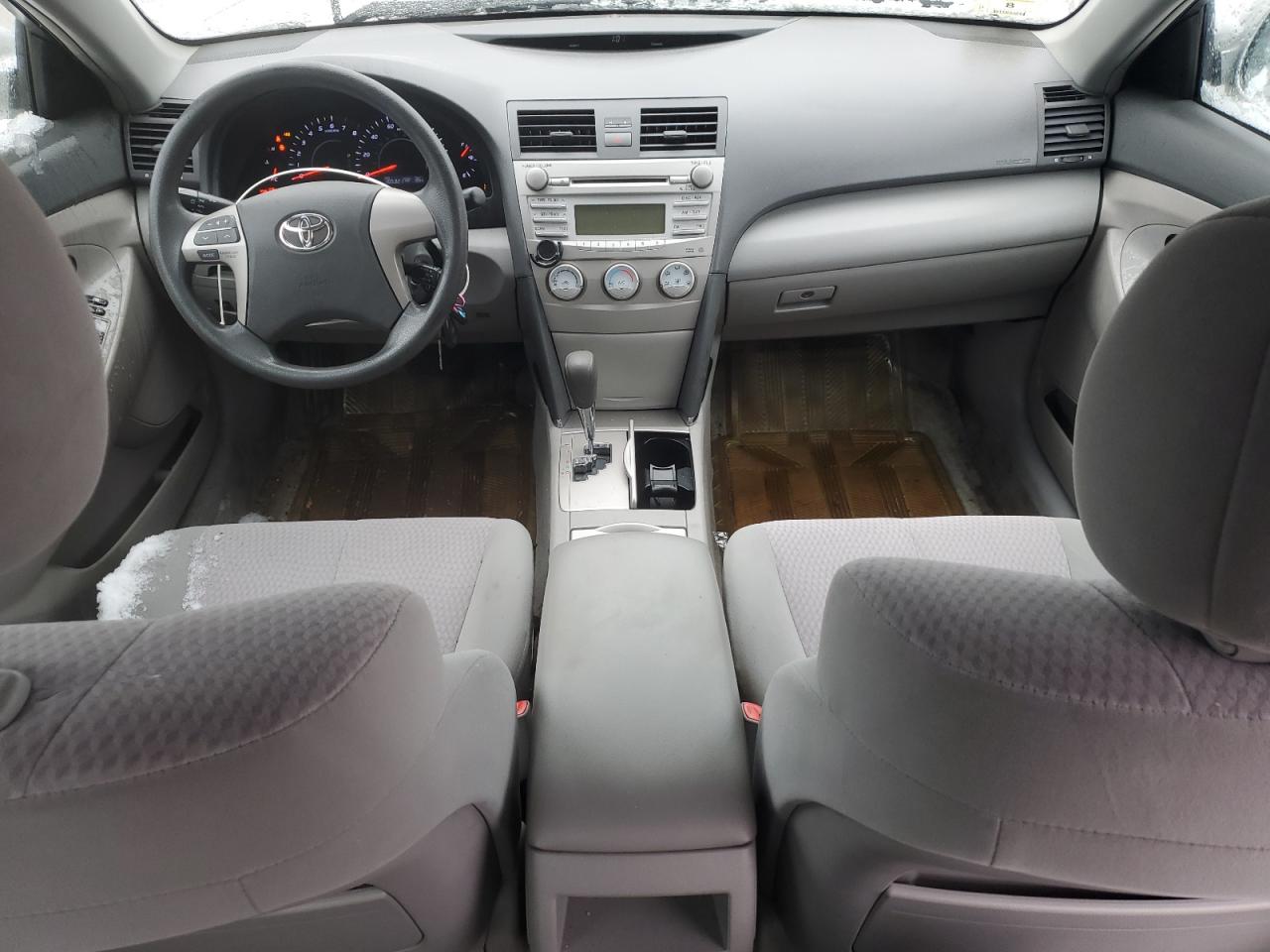 2010 Toyota Camry - Image 8