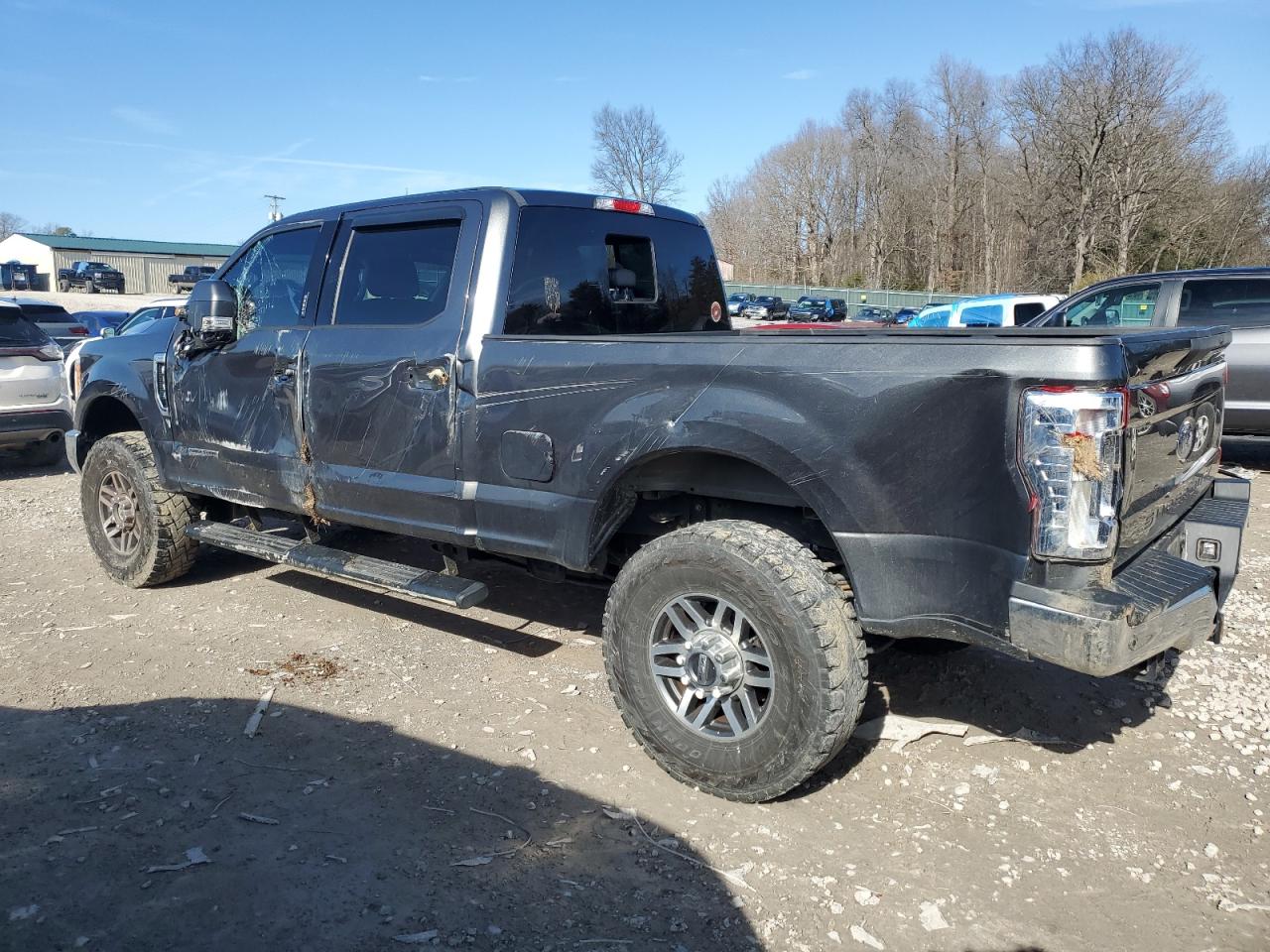 2017 Ford F350 - Image 2