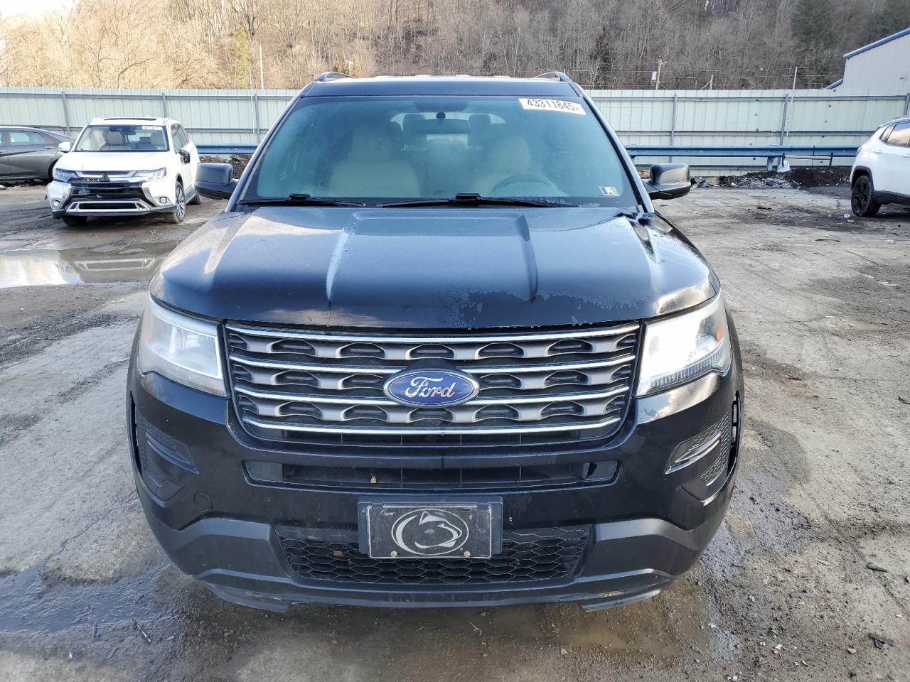 2017 Ford Explorer - Image 5