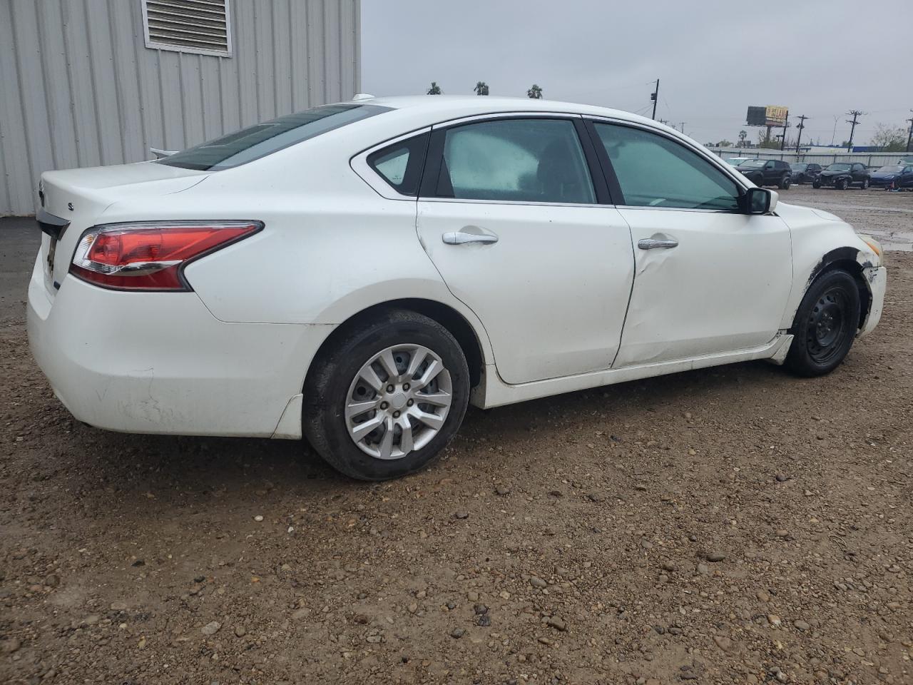 2014 Nissan Altima - Image 3