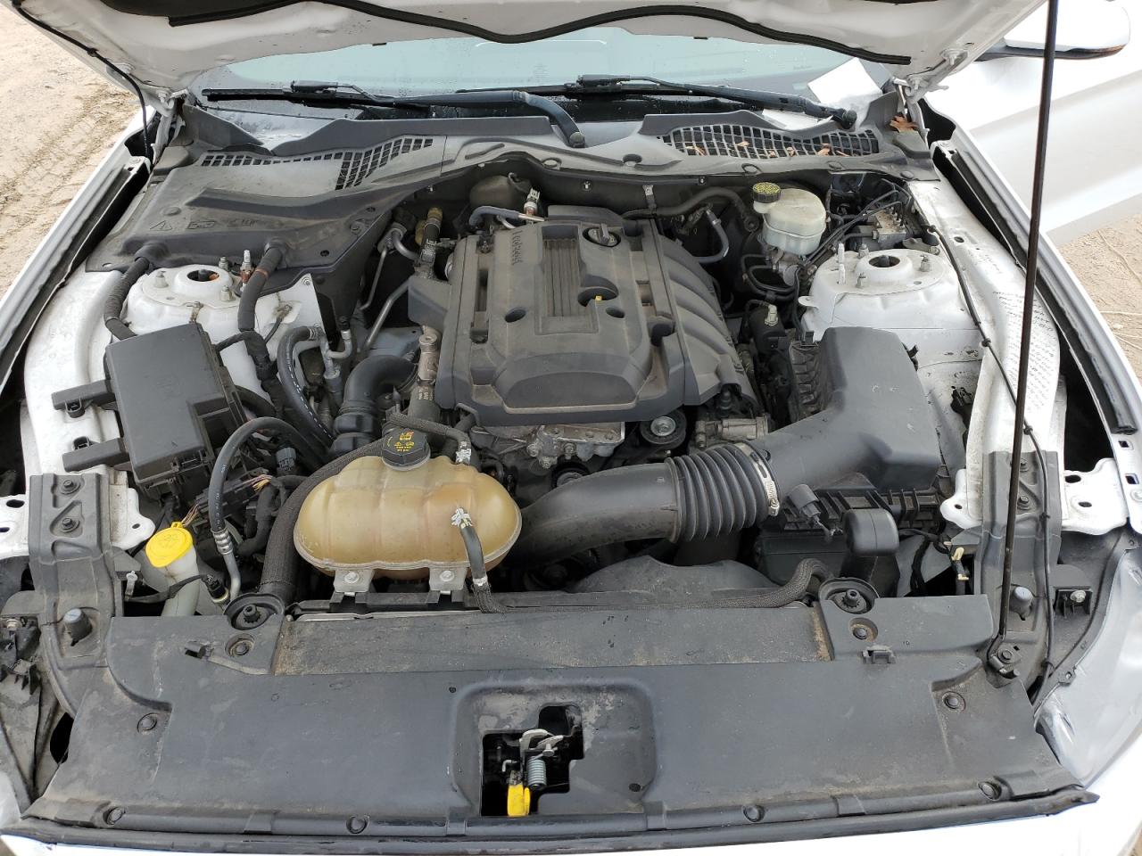 2015 Ford Mustang - Image 11