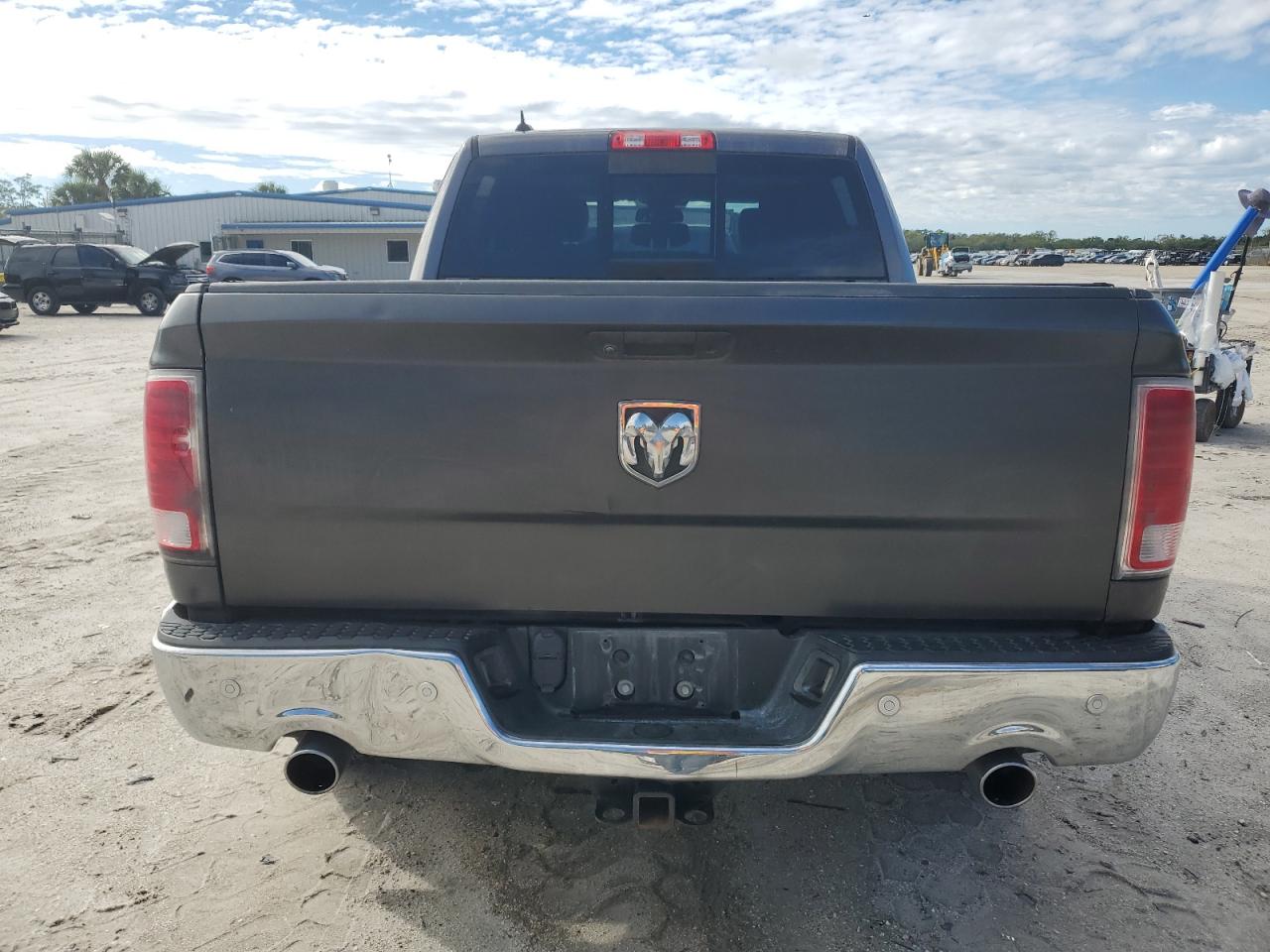 2018 RAM 1500 - Image 6
