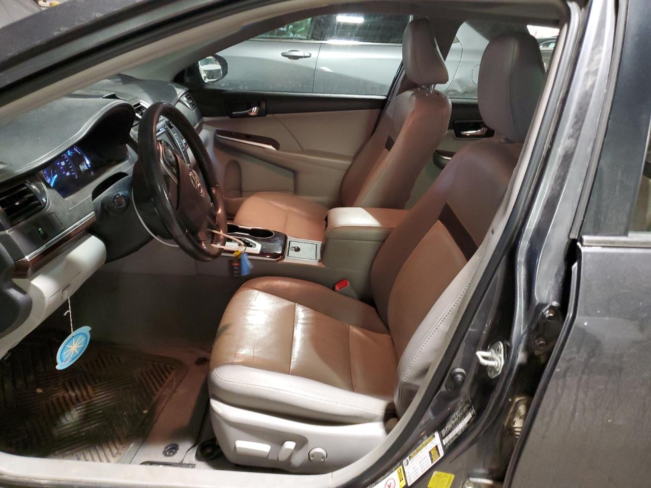 2012 Toyota Camry - Image 7