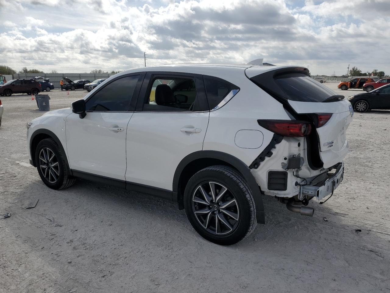 2018 Mazda CX-5 - Image 2