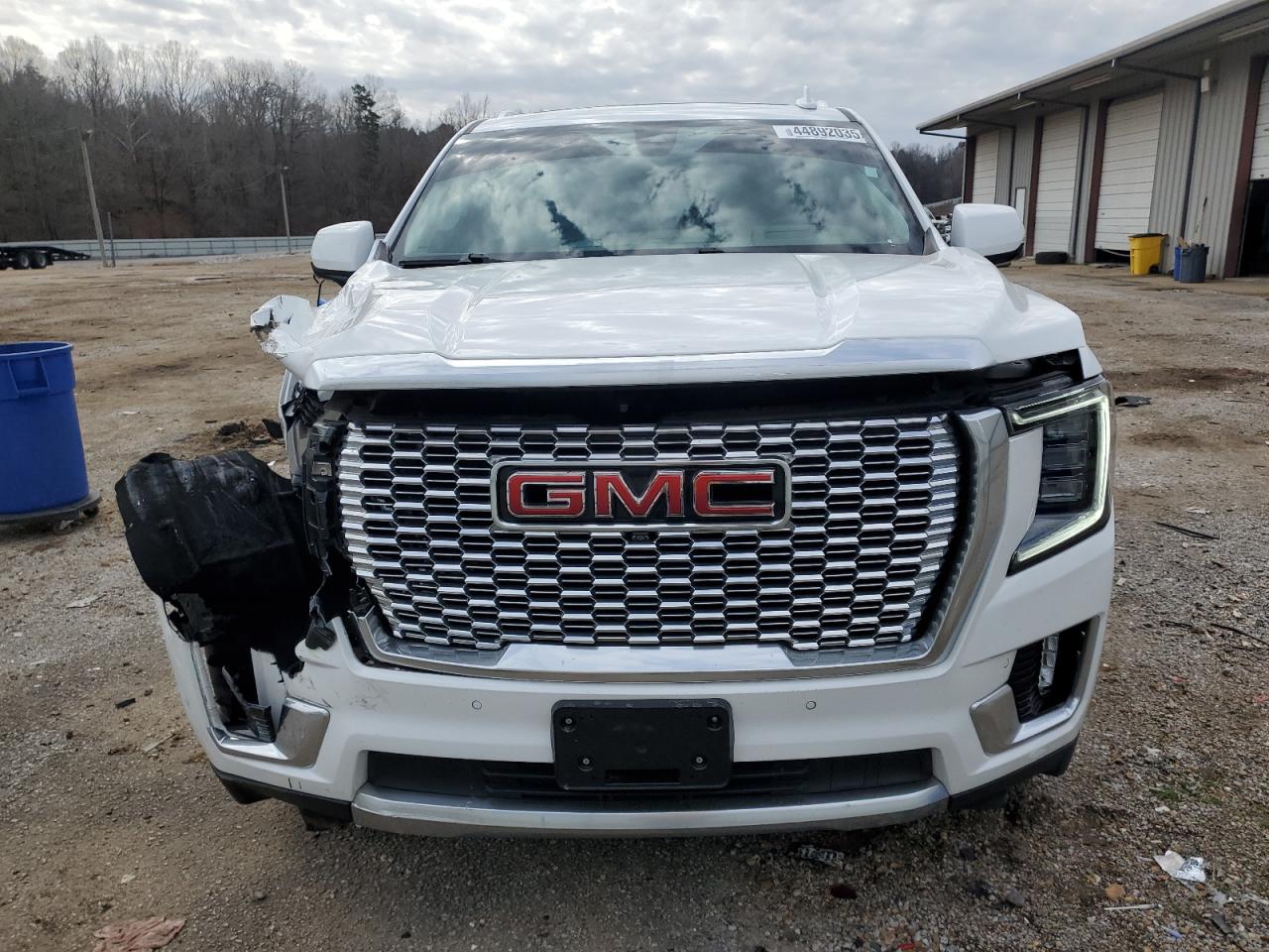 2021 GMC Yukon - Image 5