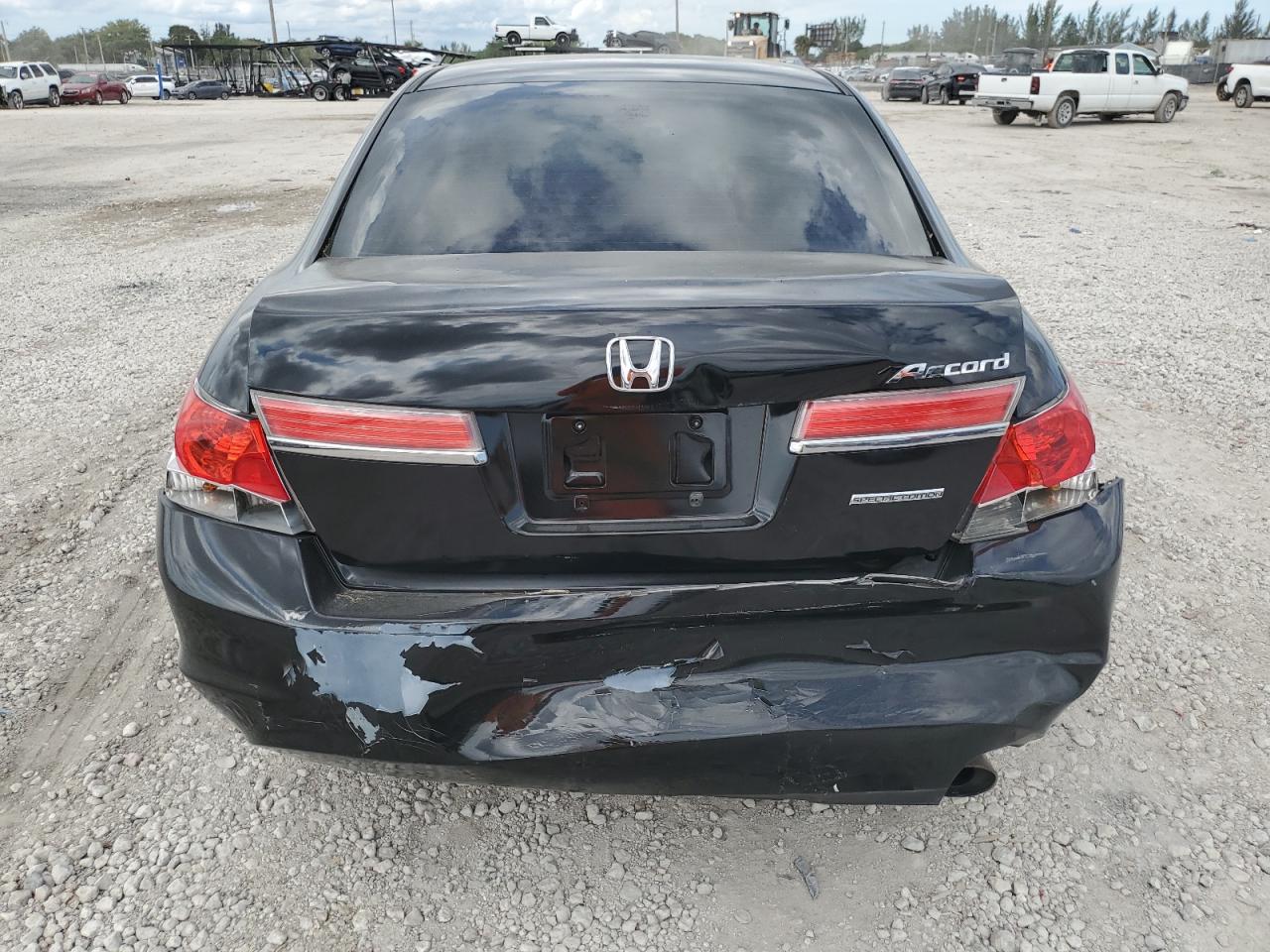 2011 Honda Accord - Image 6