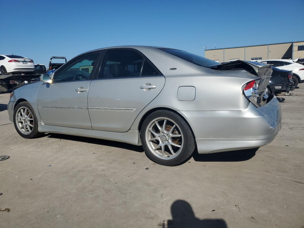 2004 Toyota Camry - Image 2