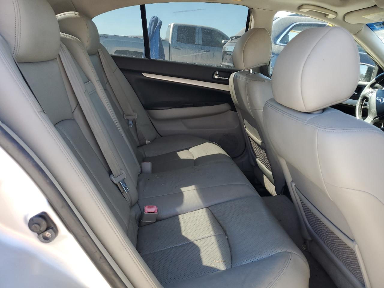 2007 Infiniti G - Image 10