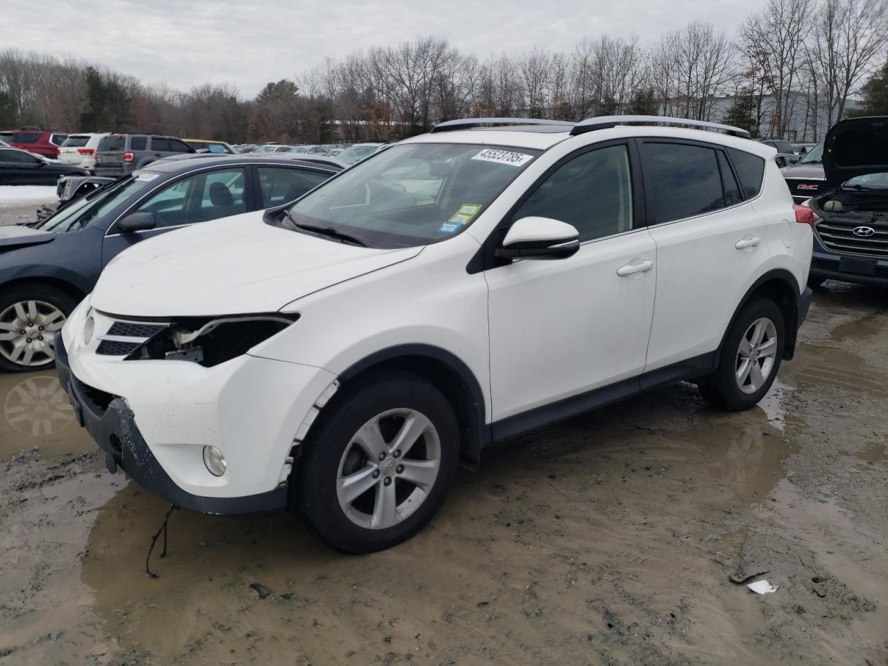 2014 Toyota RAV 4 - Image 1